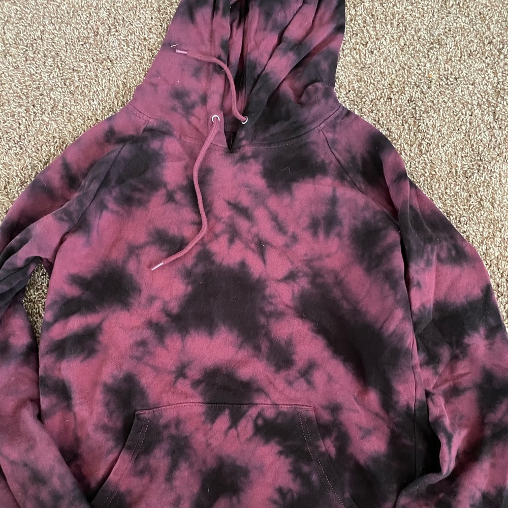 Tie-dye sweatshirt